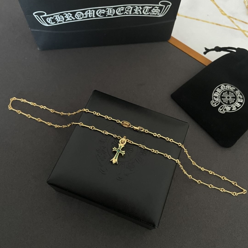 Ch**me He**ts necklaces
